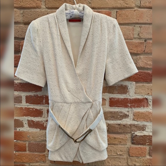 ❤️Alice + Olivia cream blazer top - Picture 1 of 6